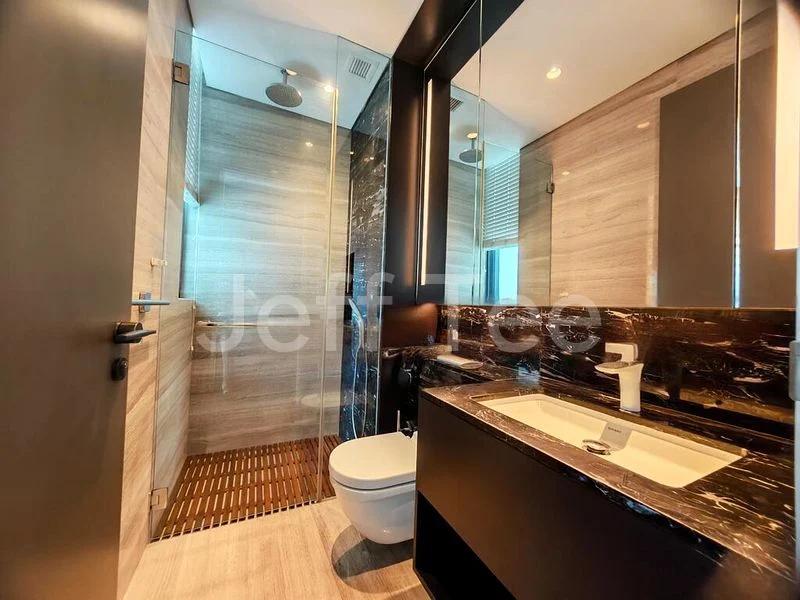 5 Bed Condo for Rent in  Tomlinson Heights - Image 2